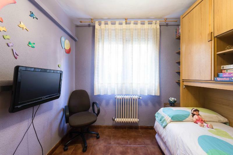 Apartamento Vivienda Familiar con Jardin junto a Ifema Madrid Exterior foto