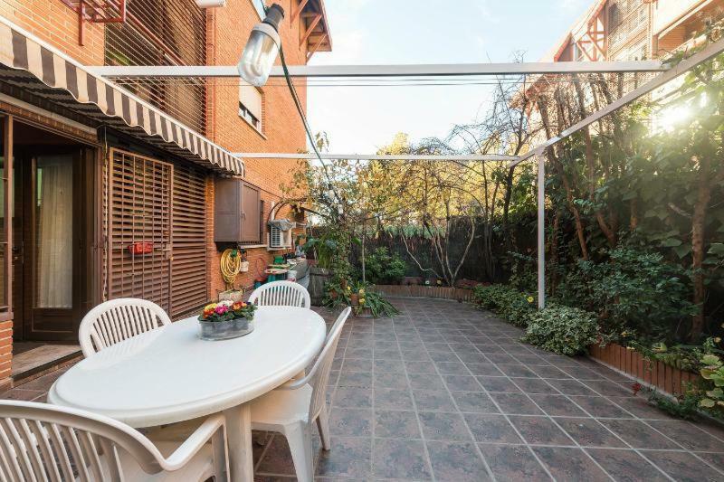 Apartamento Vivienda Familiar con Jardin junto a Ifema Madrid Exterior foto