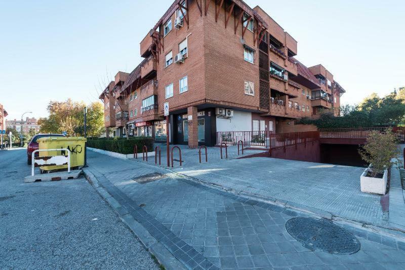Apartamento Vivienda Familiar con Jardin junto a Ifema Madrid Exterior foto